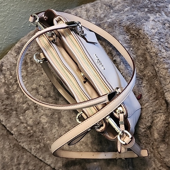 NWT COACH Mini Christi Purse - Picture 7 of 8